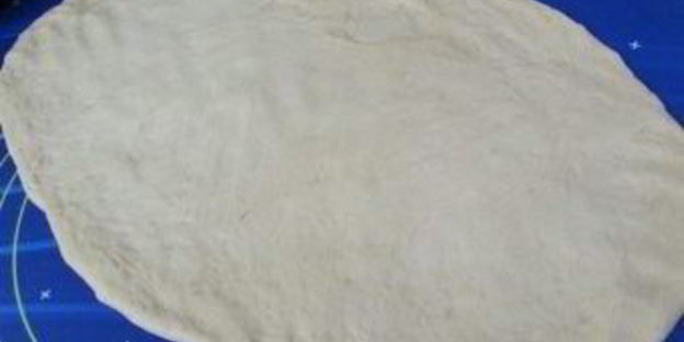 томатный батон с вялеными помидорами