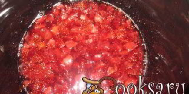 густое клубничное варенье в мультиварке на зиму