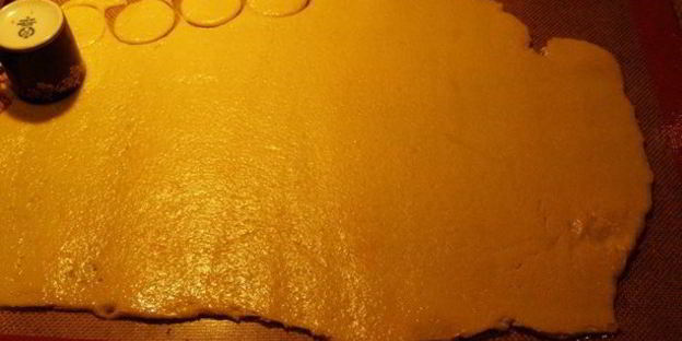 пончики бюни с малиновым вареньем