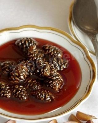 Варенье из шишек сосны