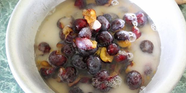 варенье из слив с грецкими орехами по-грузински