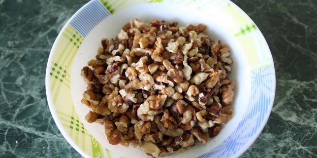 варенье из слив с грецкими орехами по-грузински