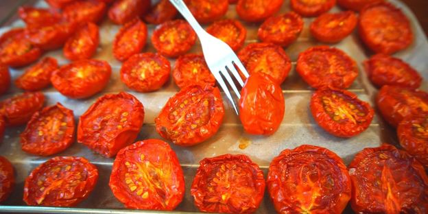 вяленые томаты проще не бывает в духовке на зиму