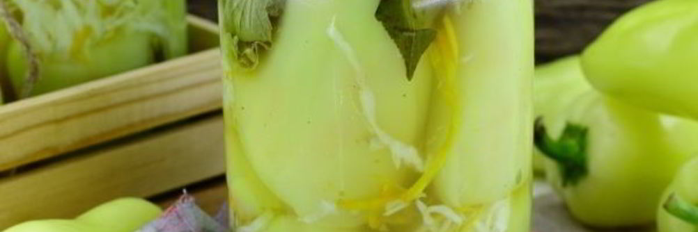 Зеленый перец, фаршированный на зиму