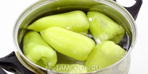 зеленый перец, фаршированный на зиму
