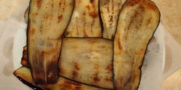 баклажаны с форелью и сыром