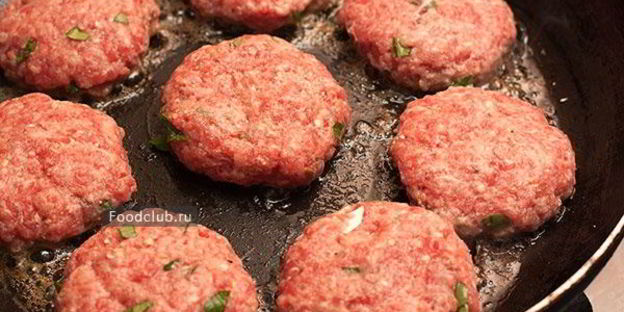 бутерброд с мини-котлетами