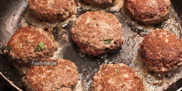 бутерброд с мини-котлетами