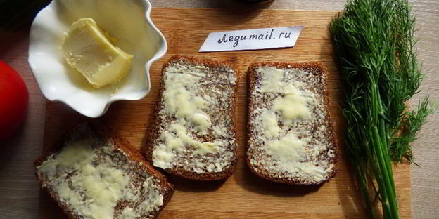 бутерброды с икрой трески