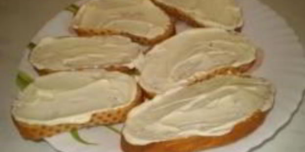 бутерброды с консервированной рыбой