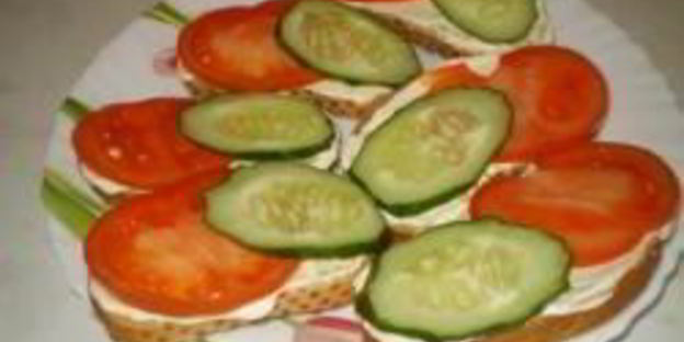 бутерброды с консервированной рыбой