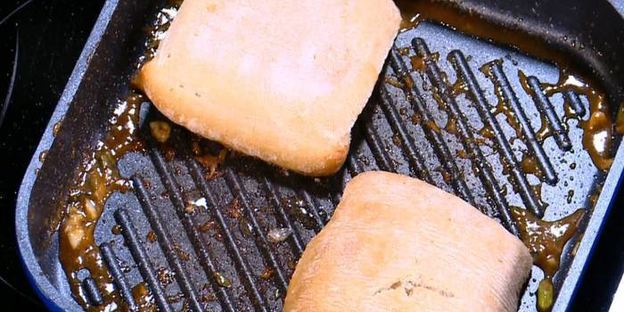 бутерброды с креветками-мисо