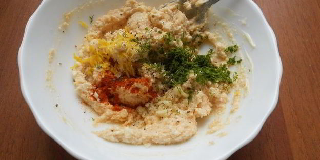 бутерброды с пастой из икры трески