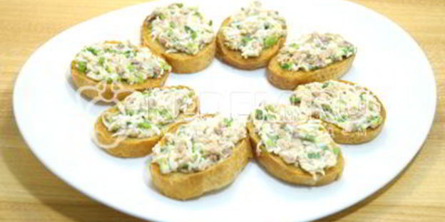 бутерброды с печенью трески