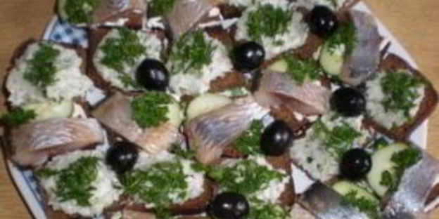 бутерброды с салом