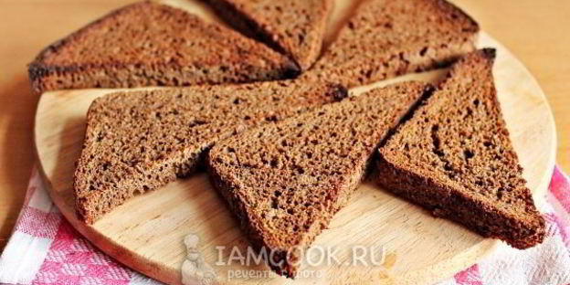 бутерброды со шпротами с черным хлебом