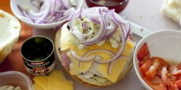 быстрые бутерброды на природу