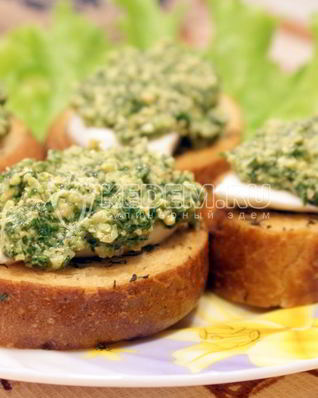 Горячие бутерброды с кешью