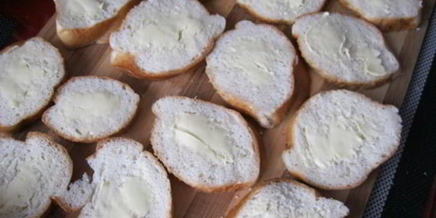 горячие бутерброды с сайрой