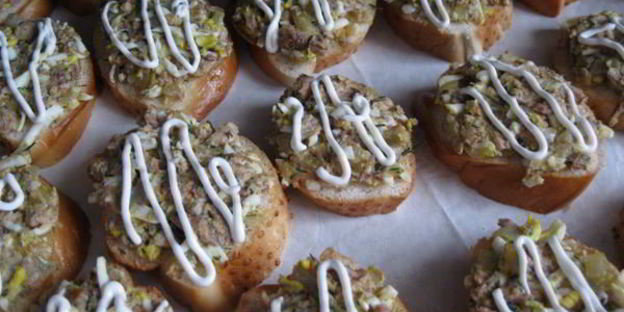 горячие бутерброды с сайрой