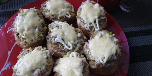 горячие бутерброды с сайрой