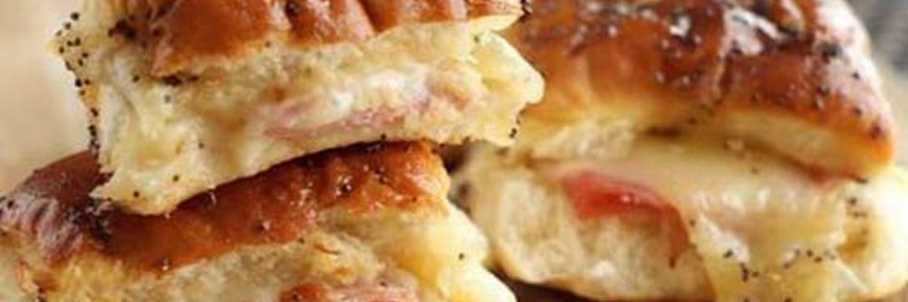 Горячие бутерброды с ветчиной и сыром в фольге