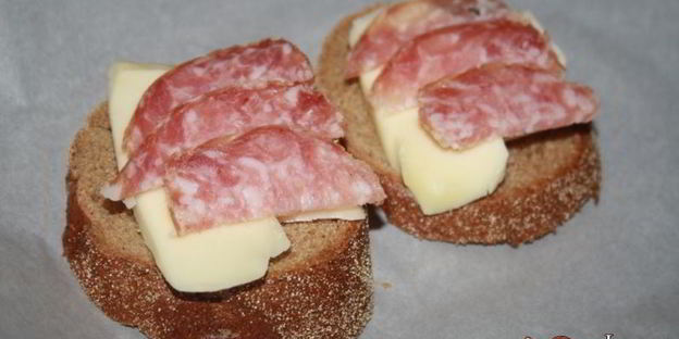 горячие бутерброды в средиземноморском стиле