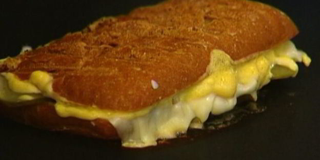 горячий бутерброд с тунцом и сыром по-орегонски