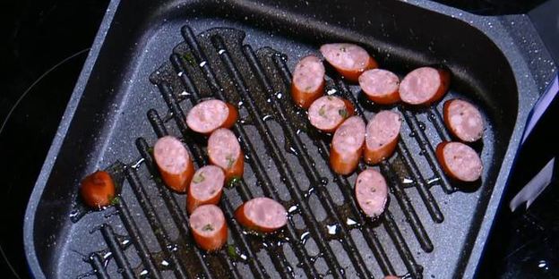 хитрый бутерброд с авокадо и яичницей