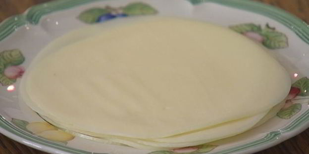 средиземноморский горячий бутерброд с тунцом и артишоками