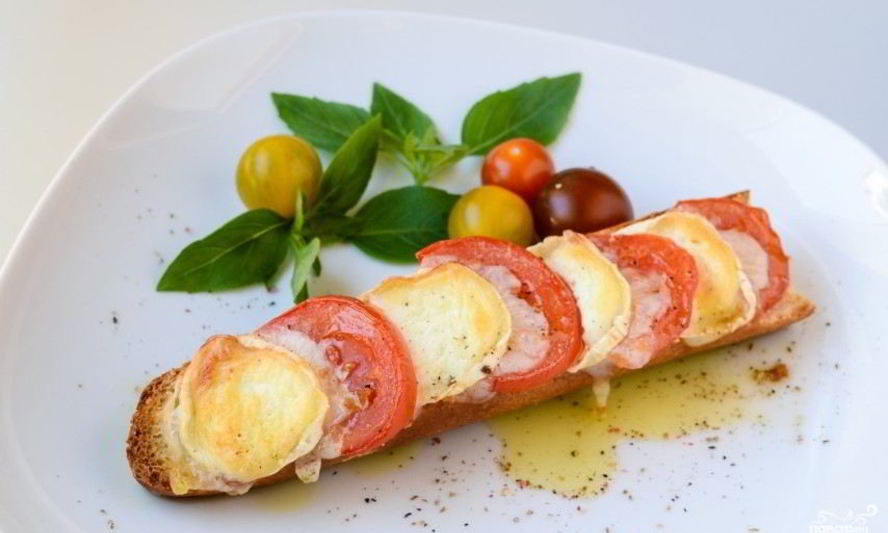 Рецепт запеченного бутерброда с сыром и помидорами