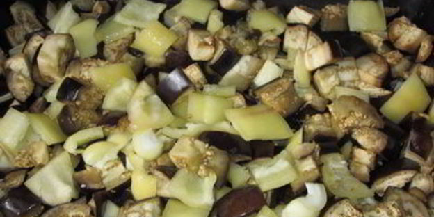 баклажанная и кабачковая икра в духовке