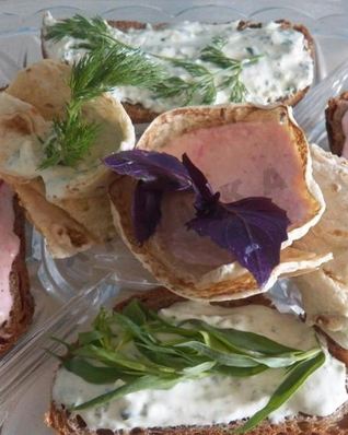 Камац мацун — закуска из сцеженного мацуна