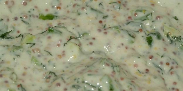 коктейль из куриной грудки, шампиньонов и огурцов