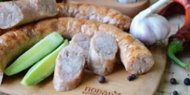 куриная колбаса с рисом и паприкой