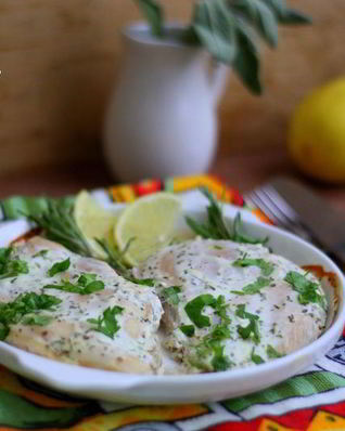 Куриные грудки, маринованные в йогурте