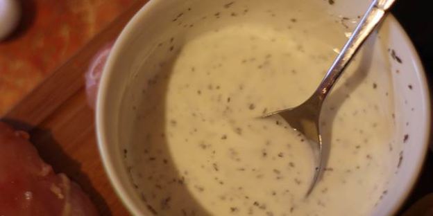 куриные грудки, маринованные в йогурте