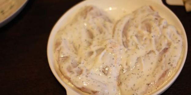 куриные грудки, маринованные в йогурте