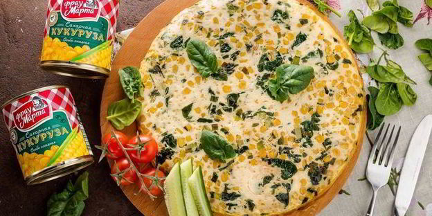 фриттата с кукурузой и шпинатом