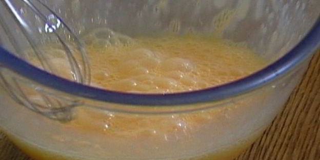 фриттата с макаронами и шпинатом