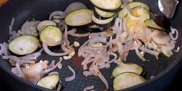 фриттата с овощами и сыром