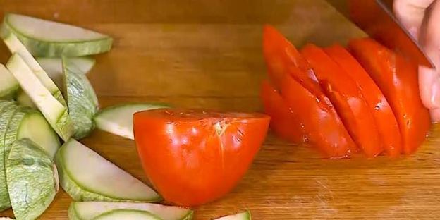 фриттата с овощами и сыром