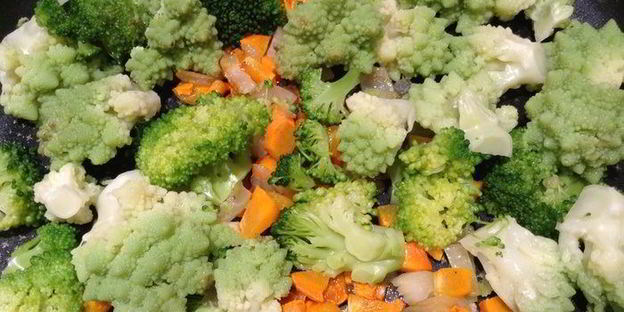 фриттата с романеско и брокколи