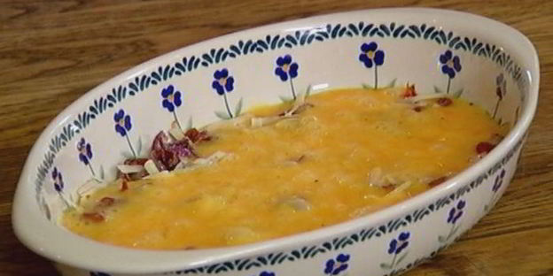 фриттата с сыром, тимьяном и вялеными помидорами