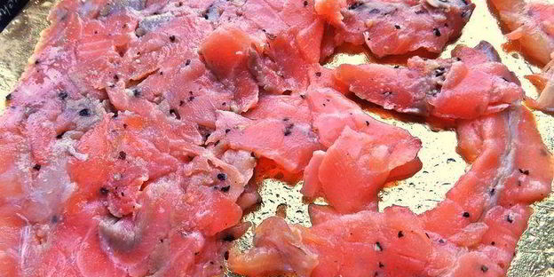 испанский картофельный омлет с рыбкой