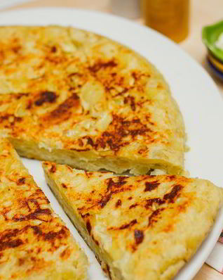 Картофельно-луковый омлет