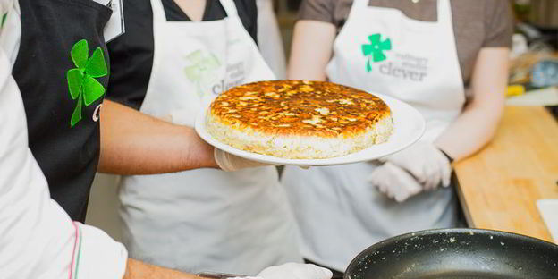 картофельно-луковый омлет