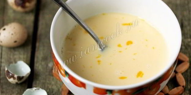 омлет из перепелиных яиц с баклажанами и помидорами