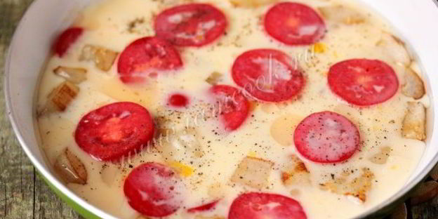 омлет из перепелиных яиц с баклажанами и помидорами