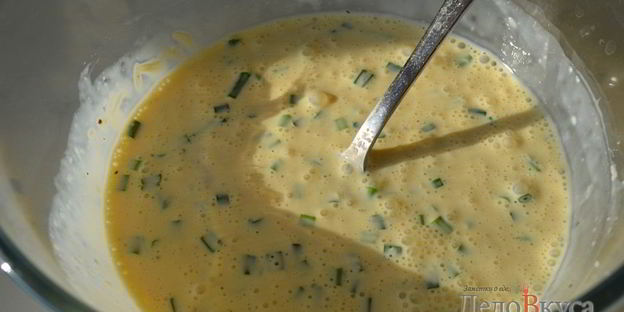 омлет с беконом в формочках